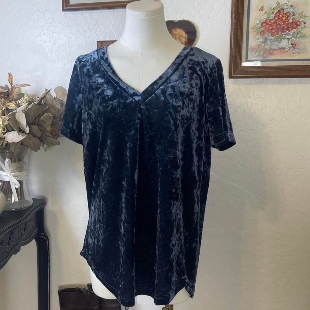 90s Vintage Dark Grunge Crushed Velvet Tee - Picture 2 of 8
